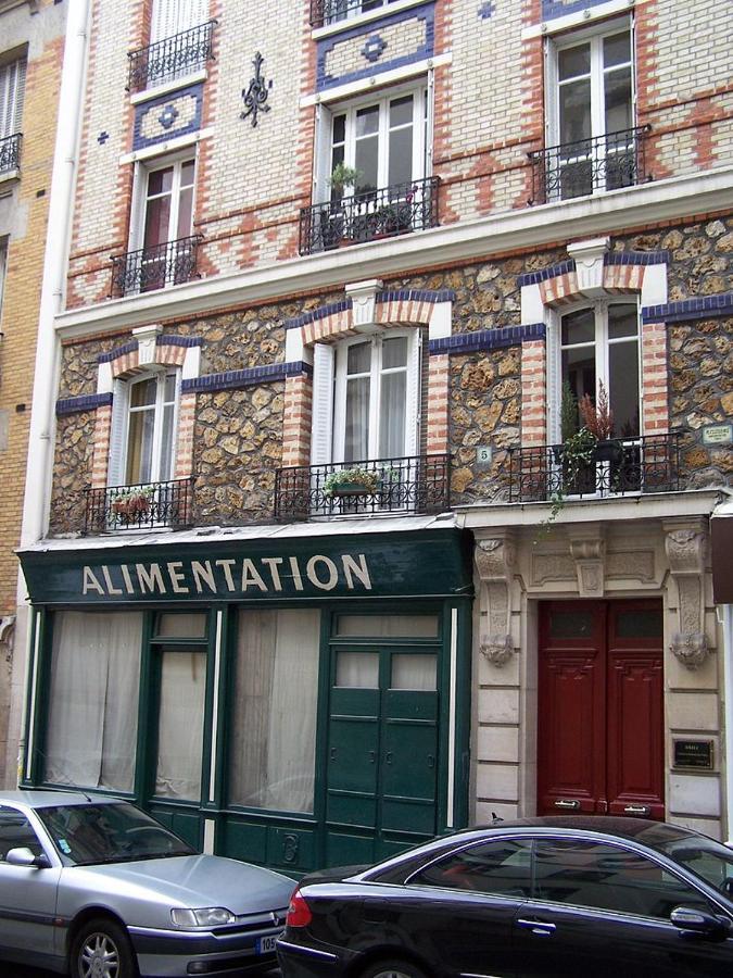 Petite Maison Avec Cour Dans Les Beaux Quartiers-Vous Faites Le Menage- Very Good Prices For T-H-E Location But You Have To Clea-N Th-E Flat Lejlighed Paris Eksteriør billede